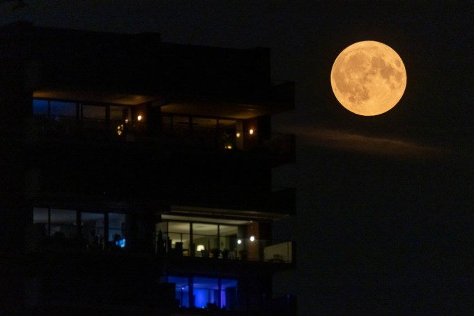 The 2024 Supermoons: Photos