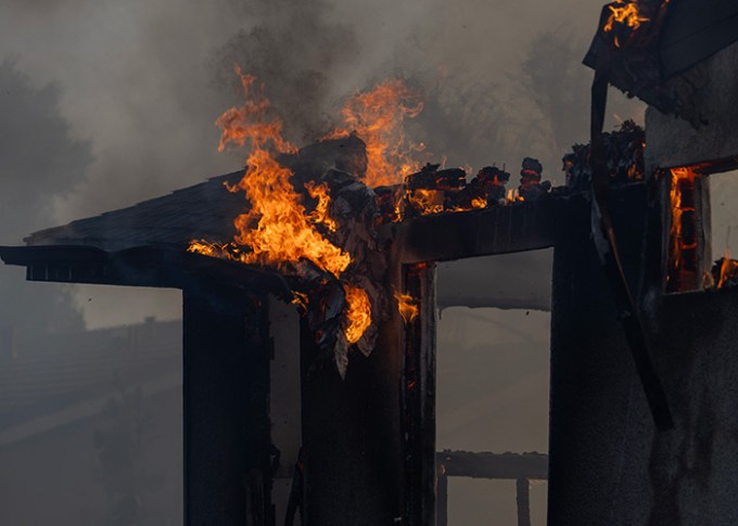 Mountain Fire Near Los Angeles: Ventura County Wildfire Photos